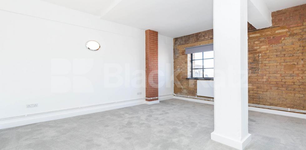 			2 Bedroom, 1 bath, 1 reception Apartment			 SPRINGFIELD HOUSE LOFTS-TYSSEN STREET, DALSTON/HAGGERSTON